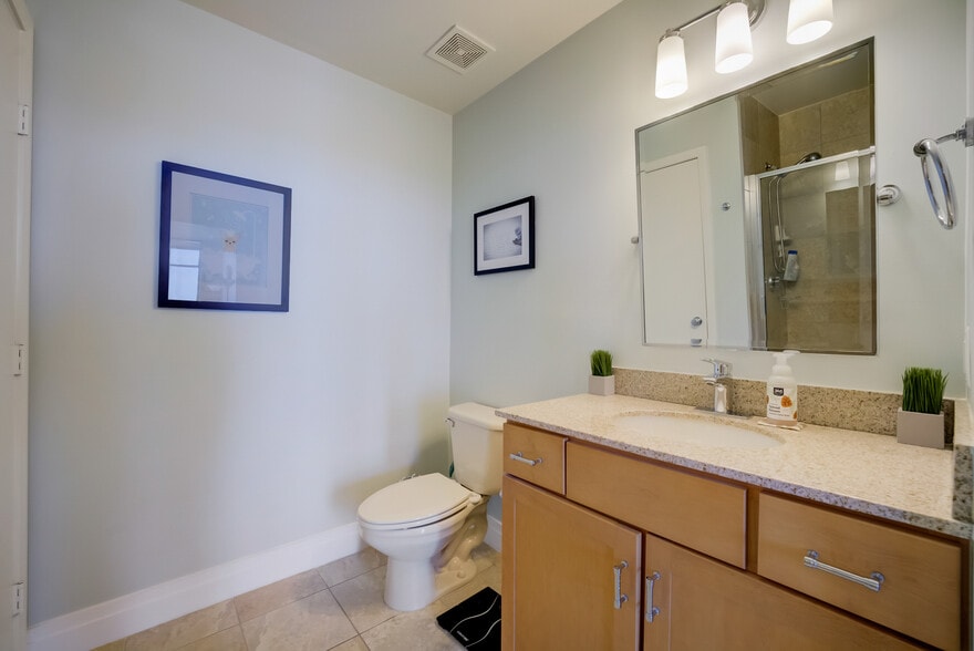 Second Bathroom - 2020 12th St NW