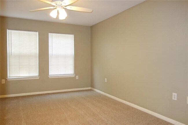 Building Photo - 6308 Perlita Dr