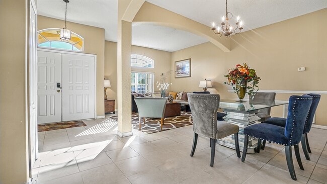 Building Photo - 820 Westbrook Terrace