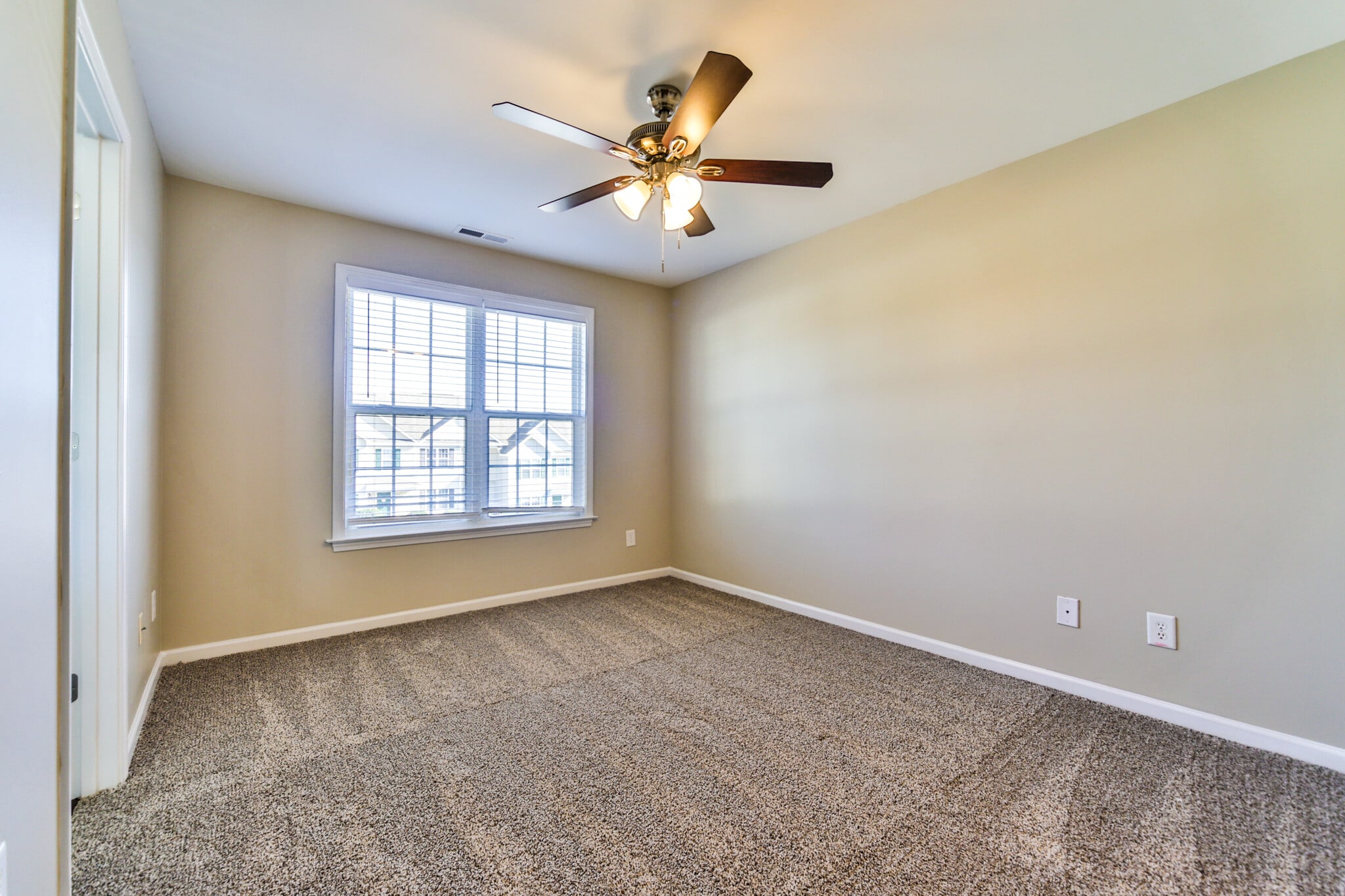 Building Photo - 304 Whitehall Ct