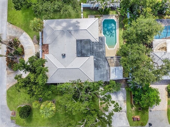 Building Photo - 500 Gardenia Ln