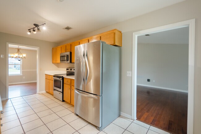 Building Photo - 1442 Harrier Hollow