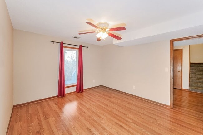 Building Photo - 4 Bedroom Shawnee Townhome with Finished Basement and Wooded Views