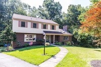 Building Photo - Beautiful 4-bedroom home located in Allison Park!
