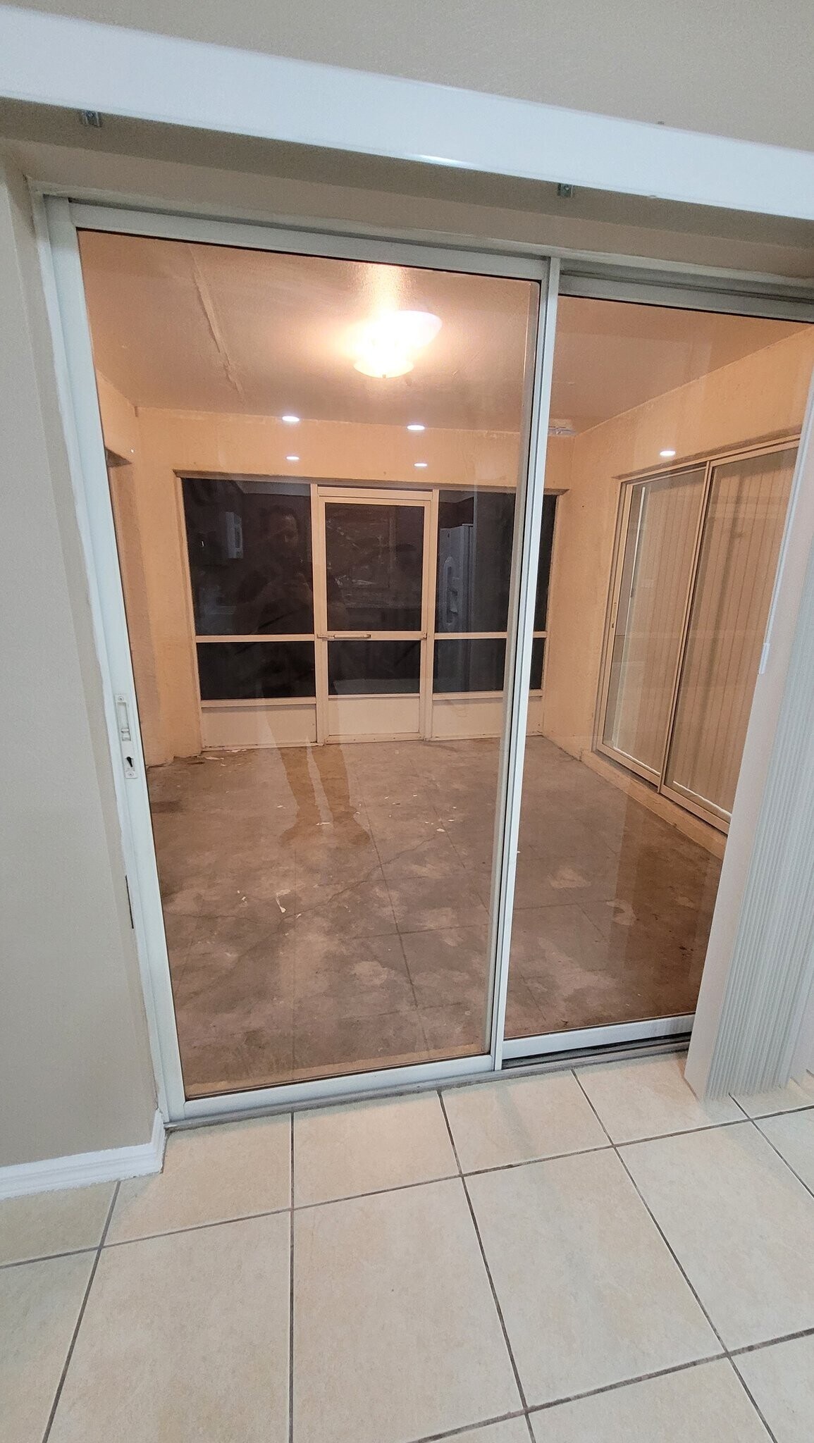 Building Photo - 4021 Catalina Dr