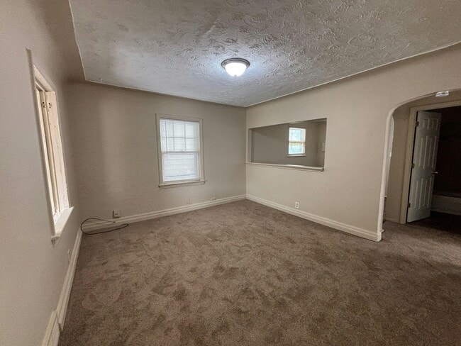Building Photo - 8119 Essex Ave