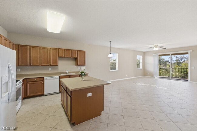 Building Photo - 14961 Reflection Key Cir