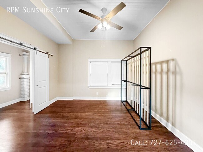 Building Photo - 1515 E 31st Ave
