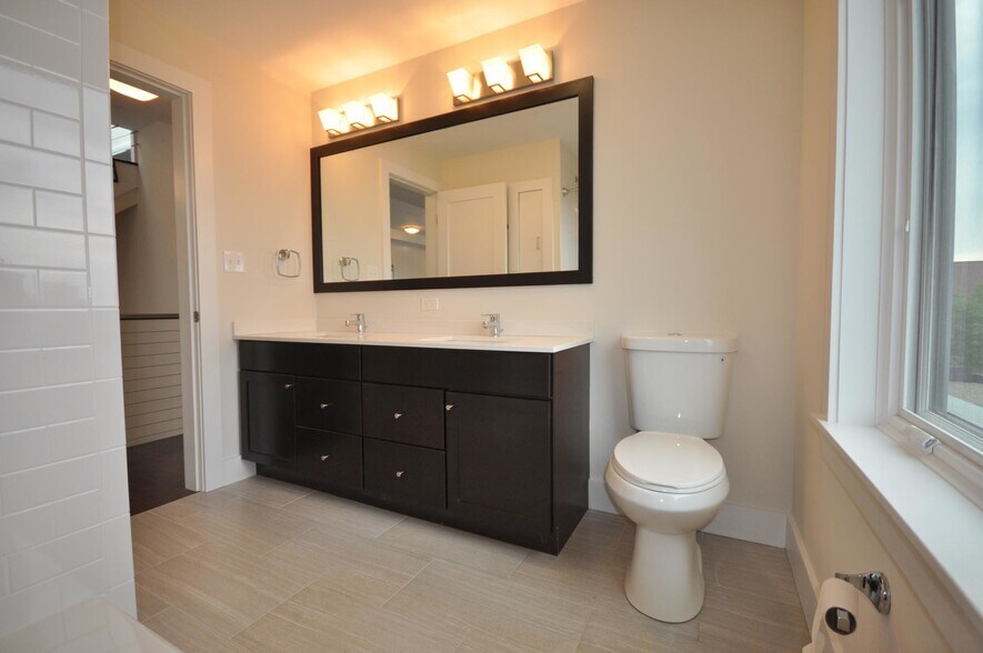 Building Photo - 659 Massachusetts Ave