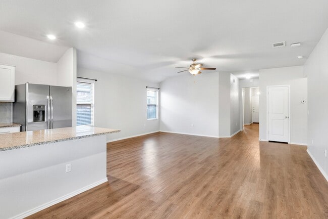 Building Photo - $300 off One Month's Rent! Charming Home with Elegant Granite Countertops and Cabinets