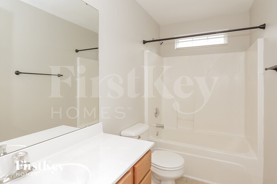 Building Photo - 109 Egerton Dr