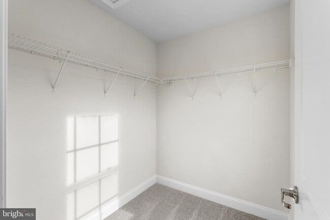 Building Photo - 8418 Kendall Ct