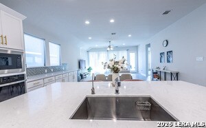 Building Photo - 14336 Apache Wells