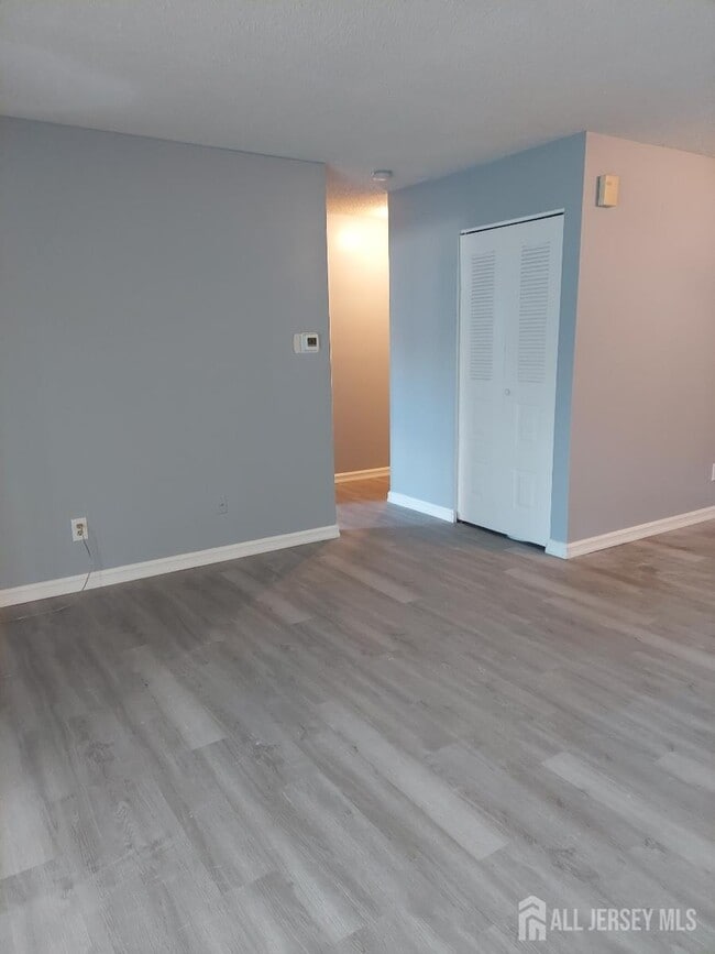 Building Photo - 2510 Lighthouse Ln