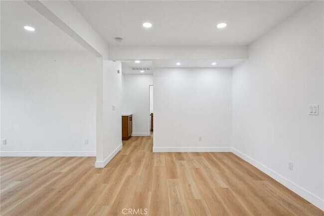 Building Photo - 1634 Turrill Ave