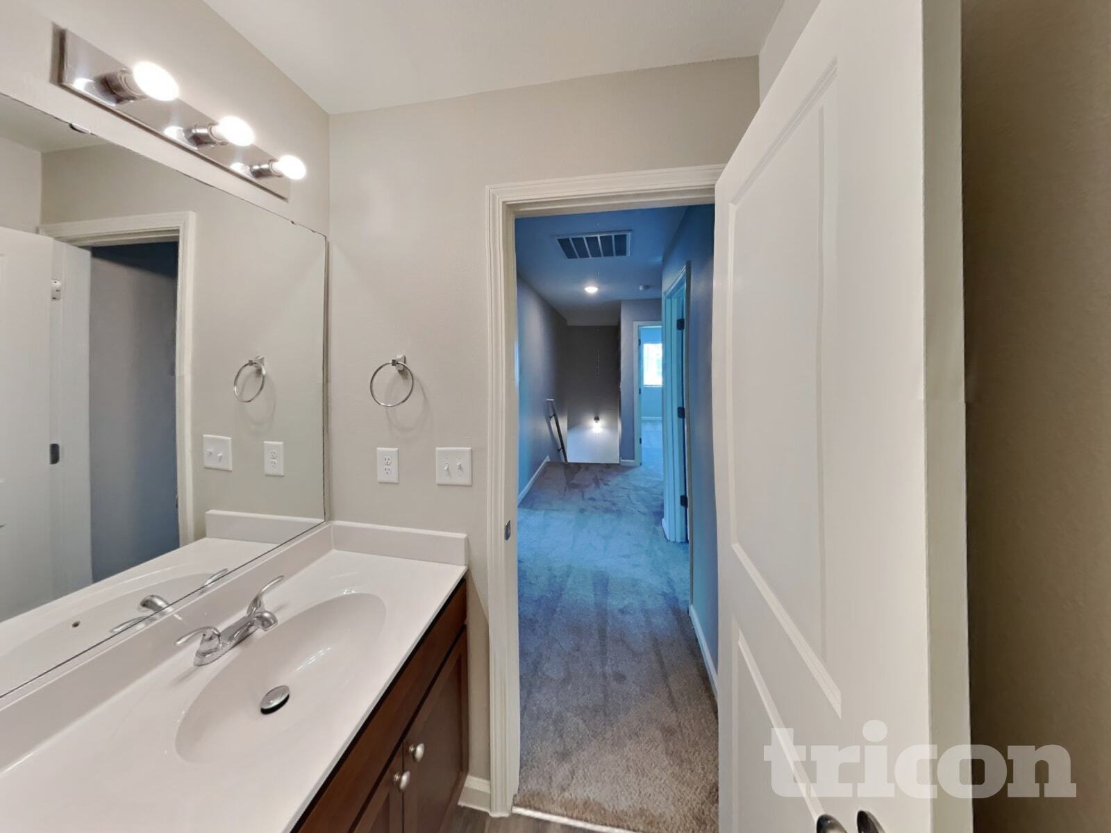 Building Photo - 3007 Stauton Dr