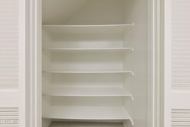 Building Photo - 2641 Calle Abedul