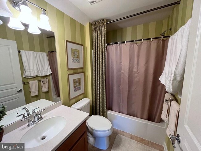 Building Photo - 615 Prizer Ct