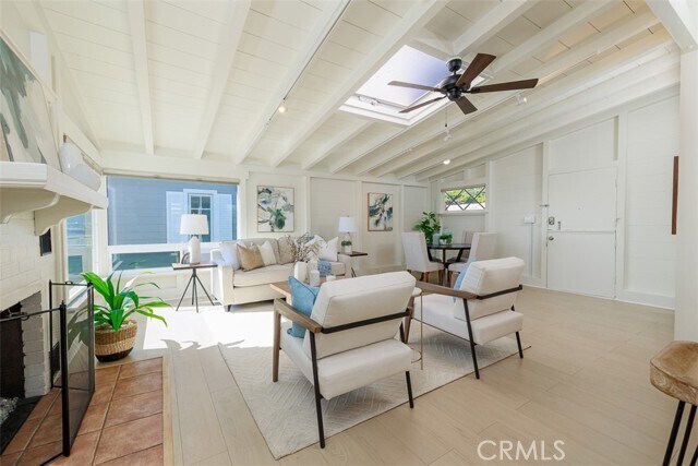 Building Photo - 1225 Gaviota Dr
