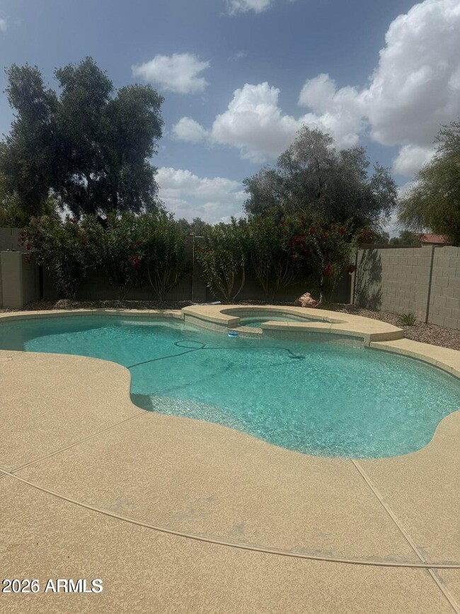 Building Photo - 1132 N Seton Ave