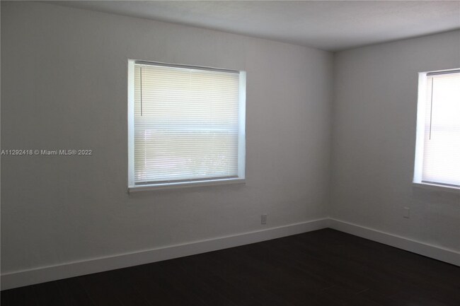 Building Photo - 1820 Dewey St