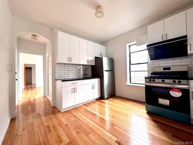 Building Photo - 40-12 73rd St