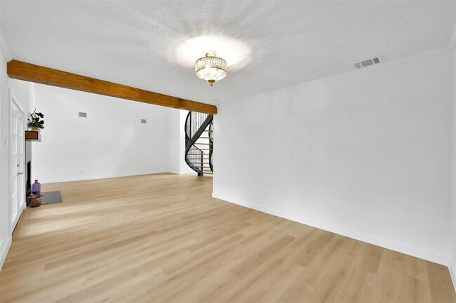 Building Photo - 11612 Timberwild St