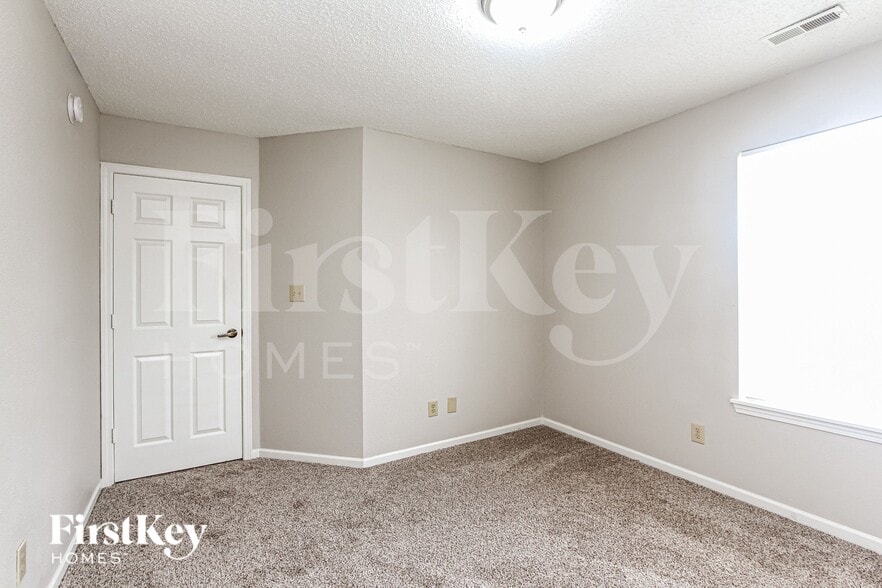 Building Photo - 7262 Woodmill Ct