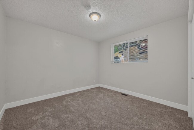 Building Photo - 349 N 800 E