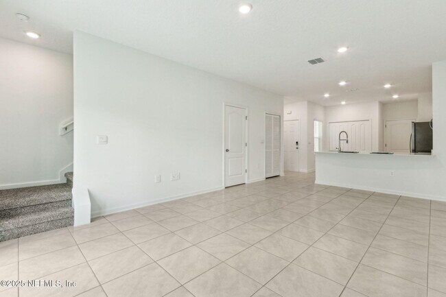 Building Photo - 64 Playa De Luna Ln