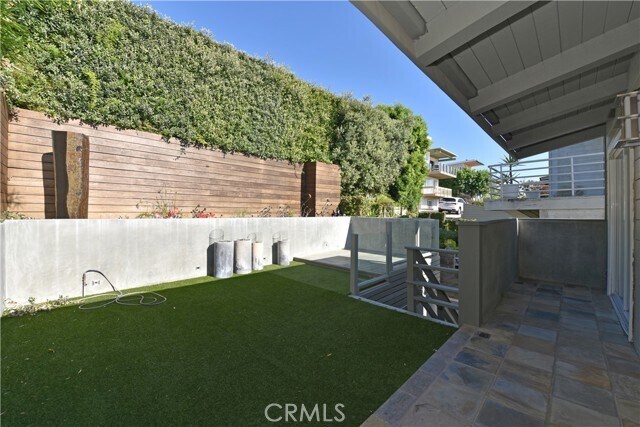 Building Photo - 1110 Katella St