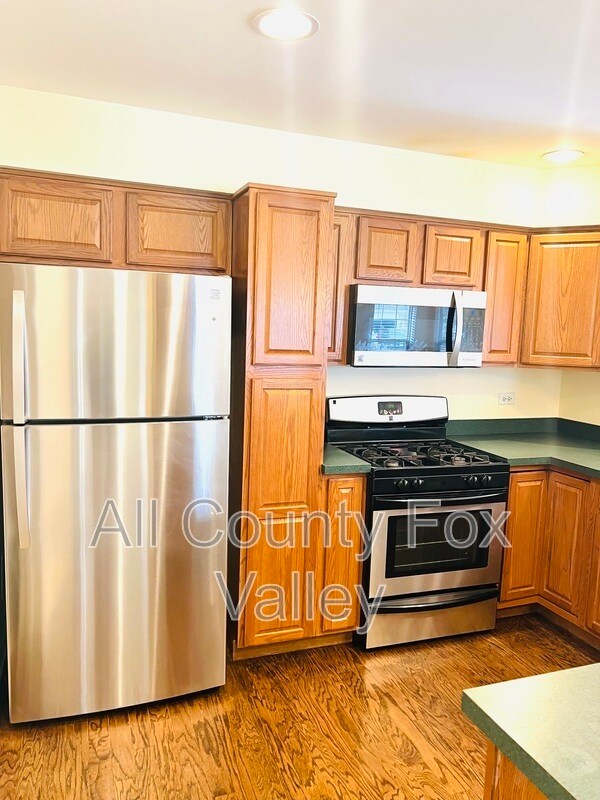 Building Photo - 2340 Stoughton Cir