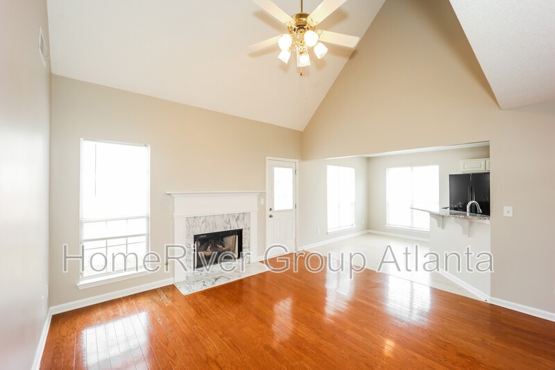 Building Photo - 181 Saddleview Trail