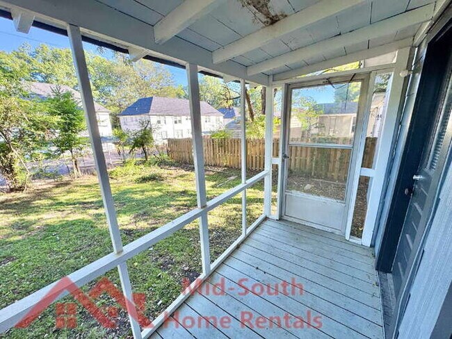 Building Photo - 666 Landis St