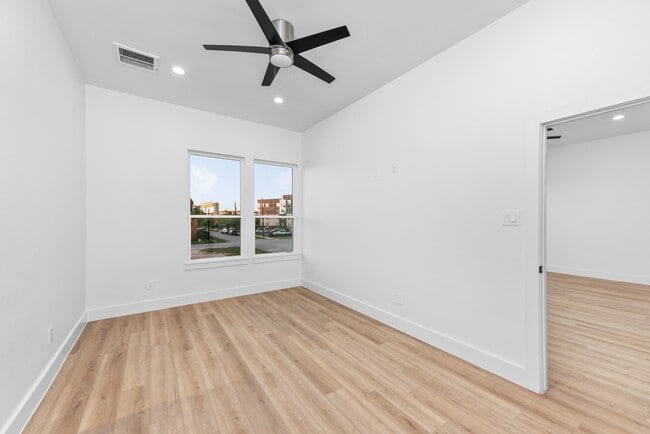 Building Photo - 2314 Barbee St