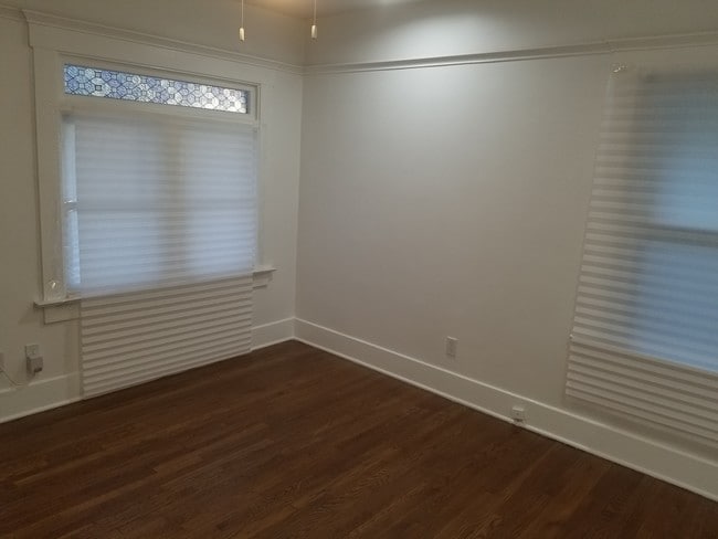 Bed rooms - 4436 Kingswell Ave