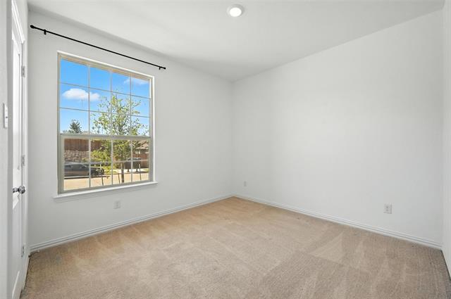 Building Photo - 3008 Chinkapin Ln