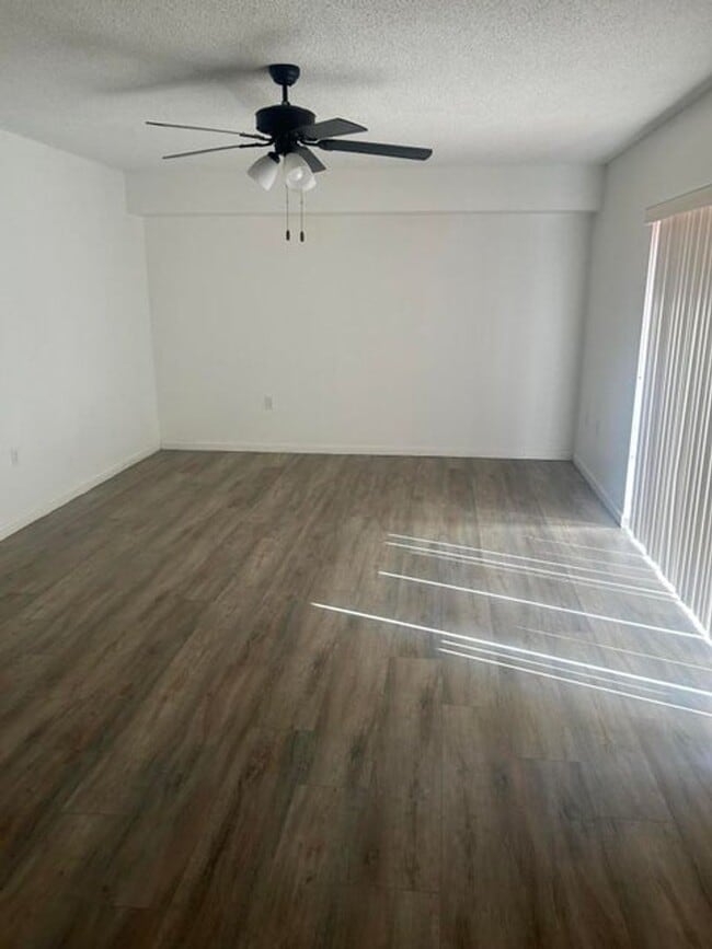 Building Photo - Annual Rental in West Palm Beach