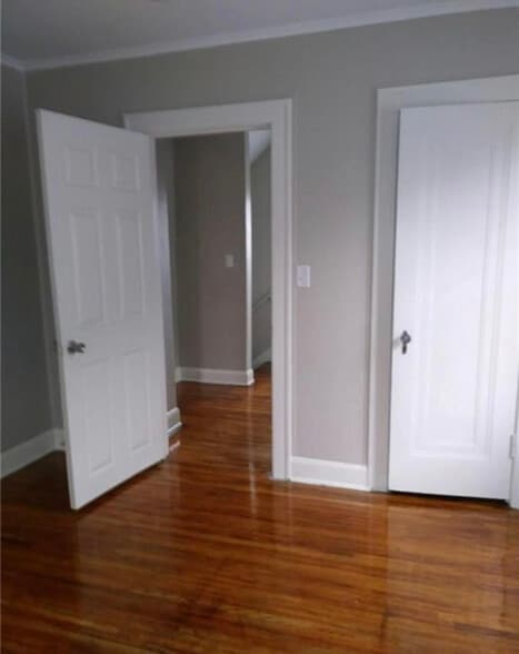 Building Photo - 2104 Perth St