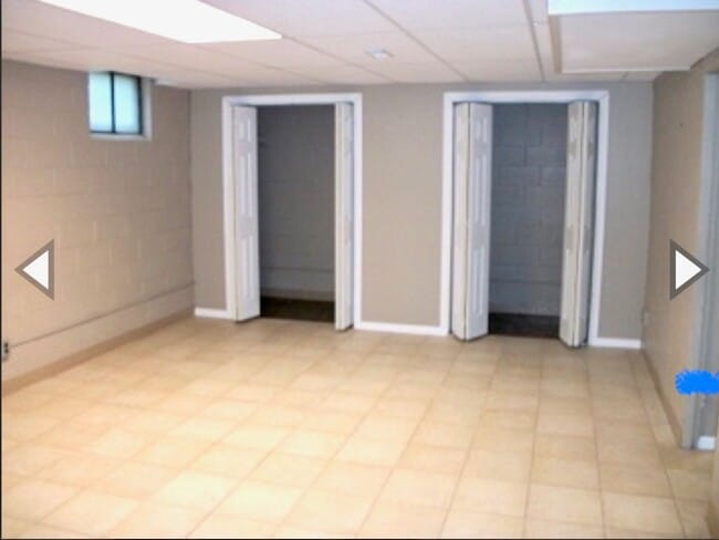 Building Photo - LARGE, 5 BD/2 BA house, near campus!