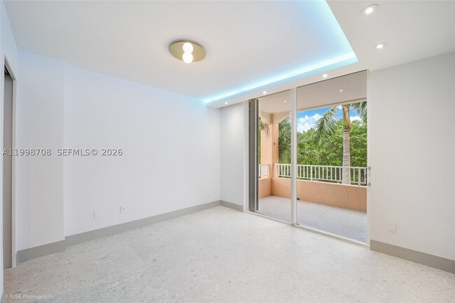Building Photo - 737 Crandon Blvd