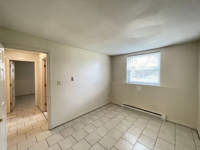 Building Photo - 181 Loudon Rd