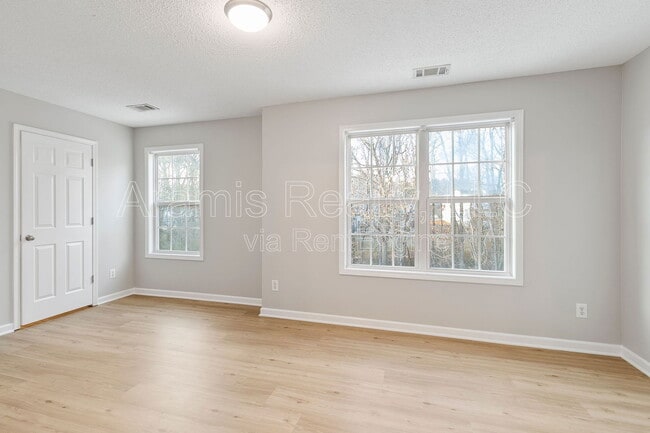 Building Photo - 129 Prospect Path