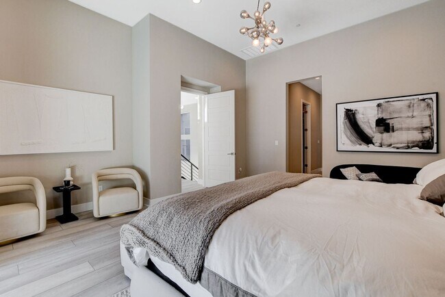 Building Photo - Mesa Ridge Luxury Oasis Feathertop