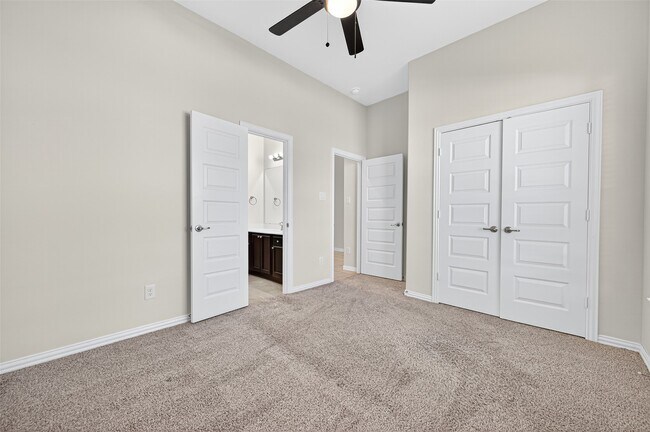 Building Photo - 40519 Goldeneye Pl