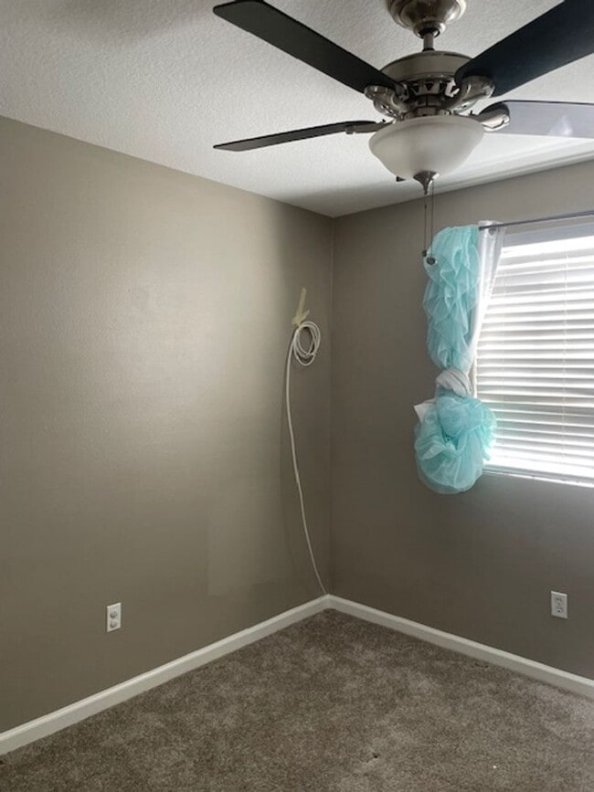 Building Photo - Pool and Spa