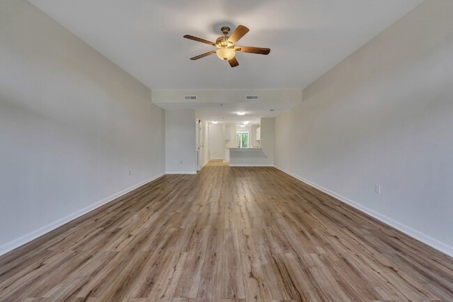 Building Photo - "Elegant 2-Bedroom Condo in Bluffton Villa...