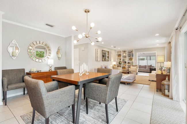 Building Photo - 10 Sailfish Ln