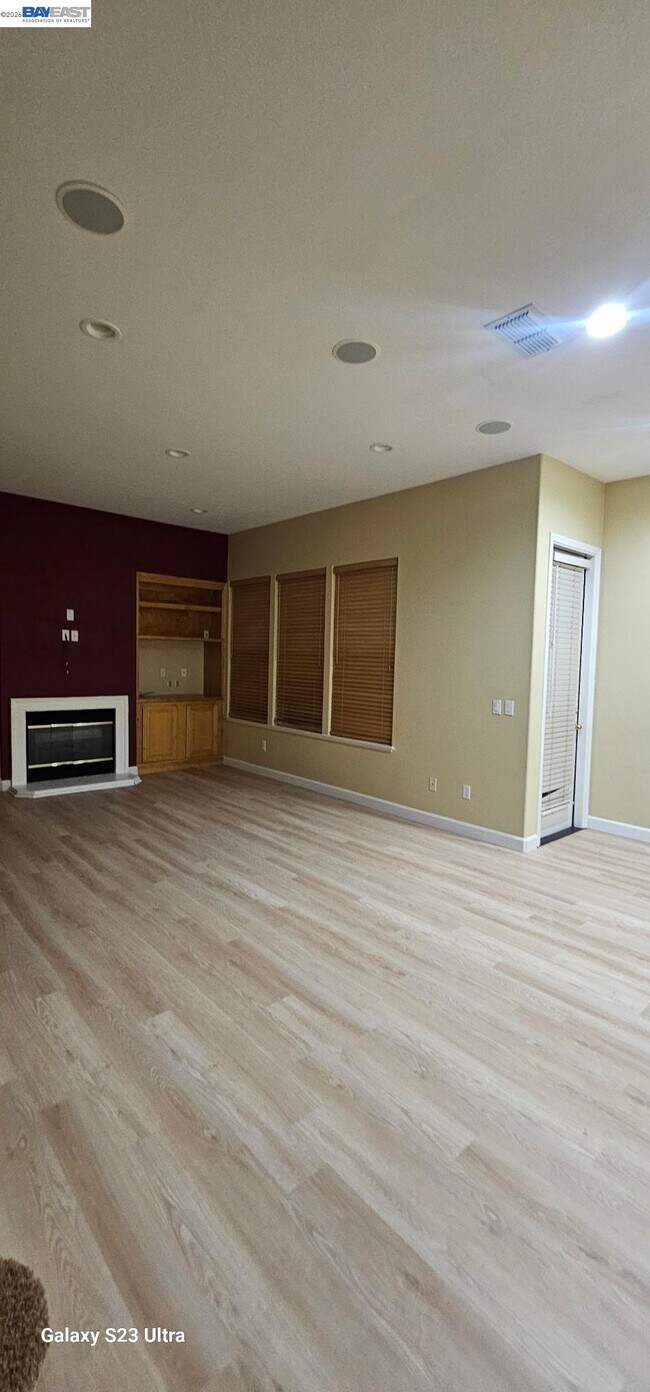 Building Photo - 5107 Bianco Ct