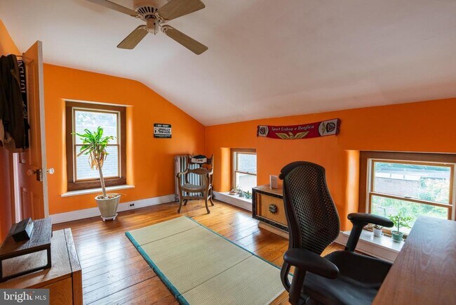 Building Photo - 6038 Wissahickon Ave